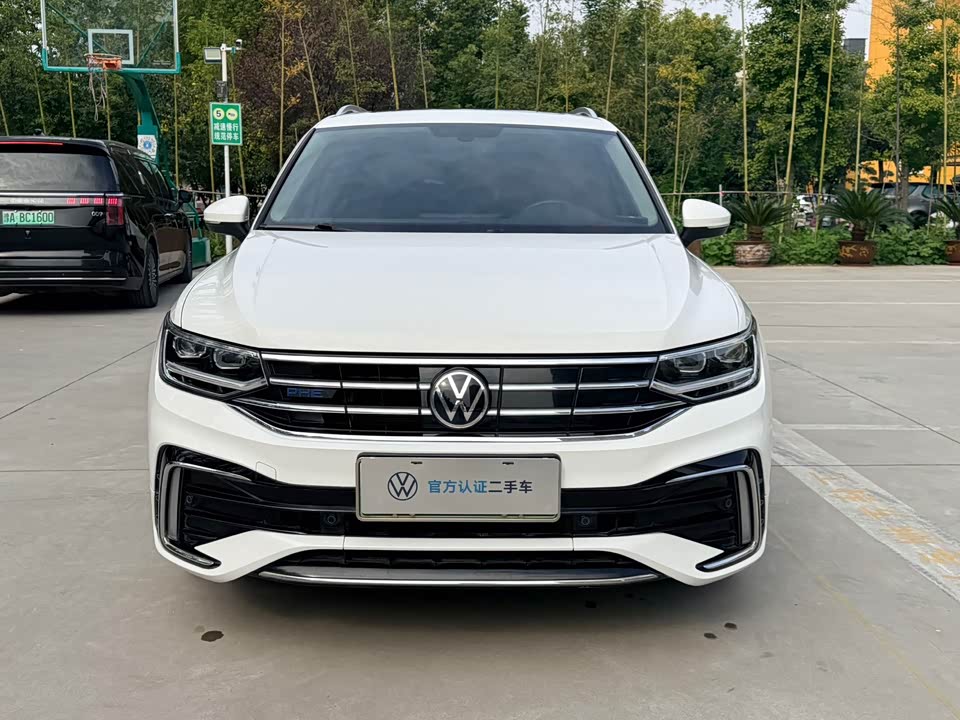 Volkswagen Tiguan L