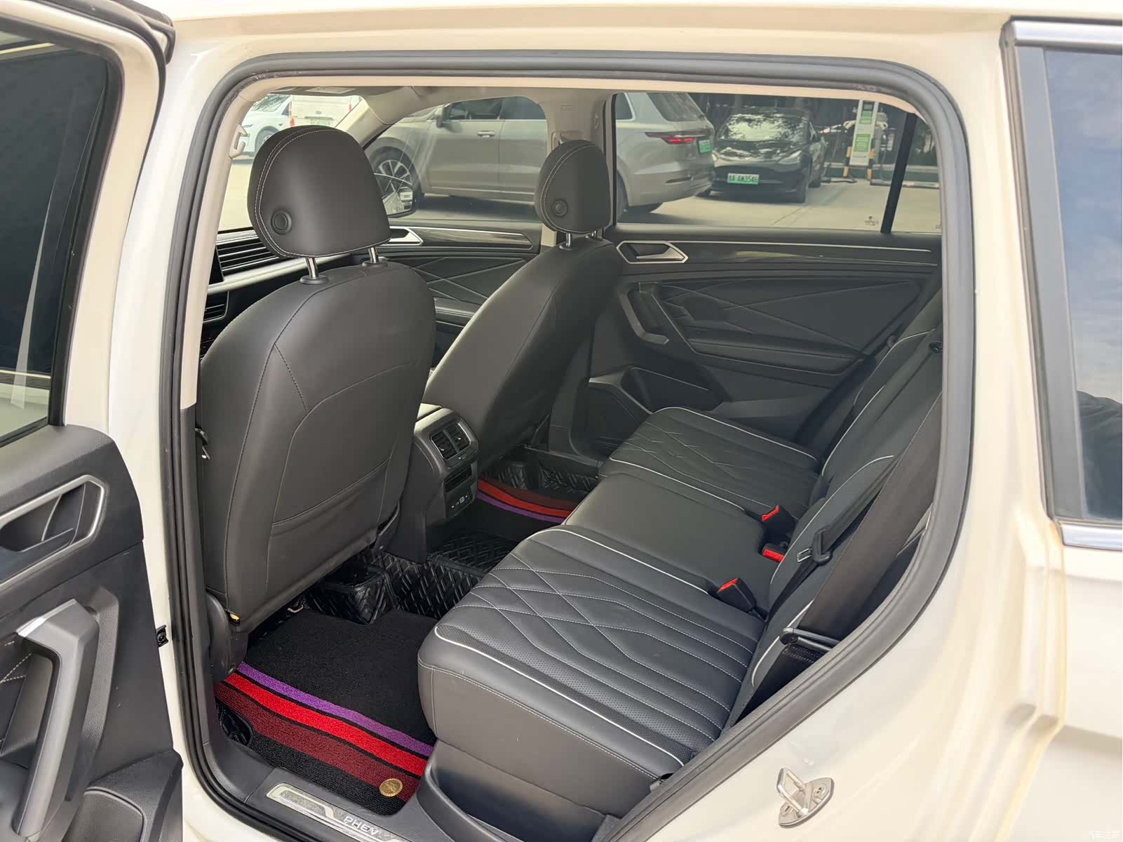 Volkswagen Tiguan L, 2022 10
