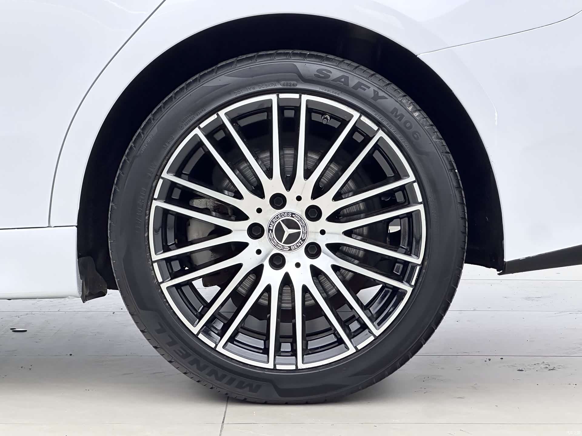 Mercedes-Benz C-Class, 2021 16