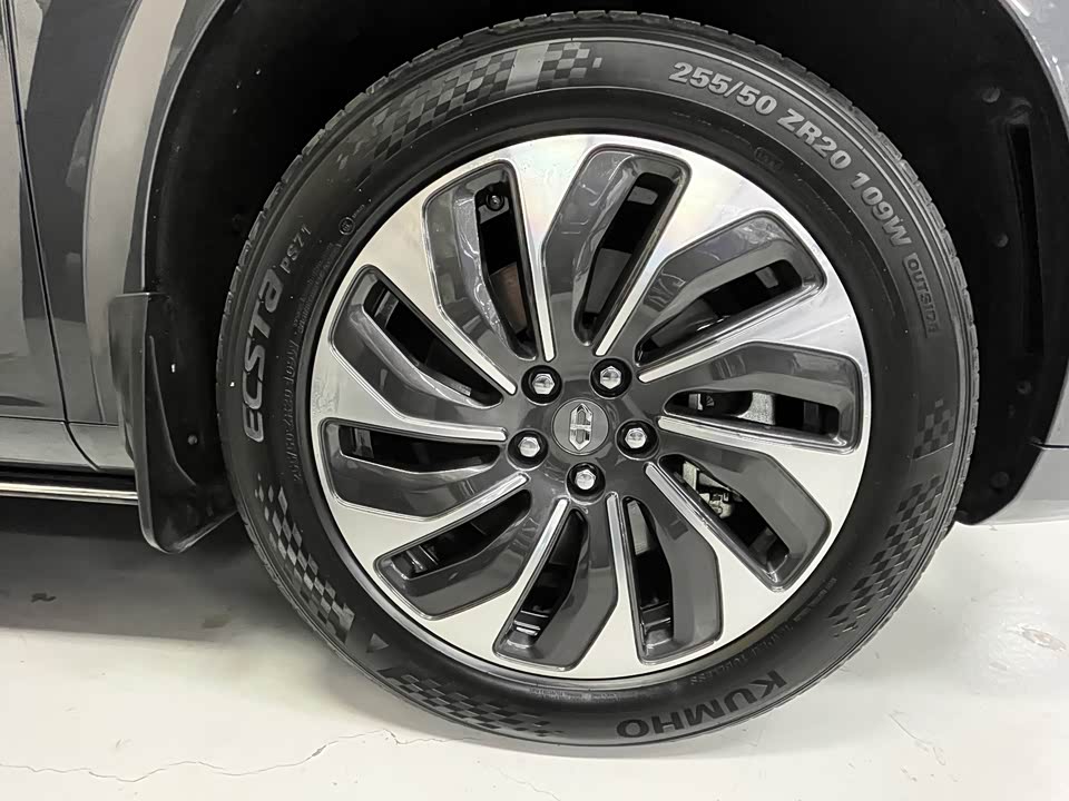 AITO Ask the world M7