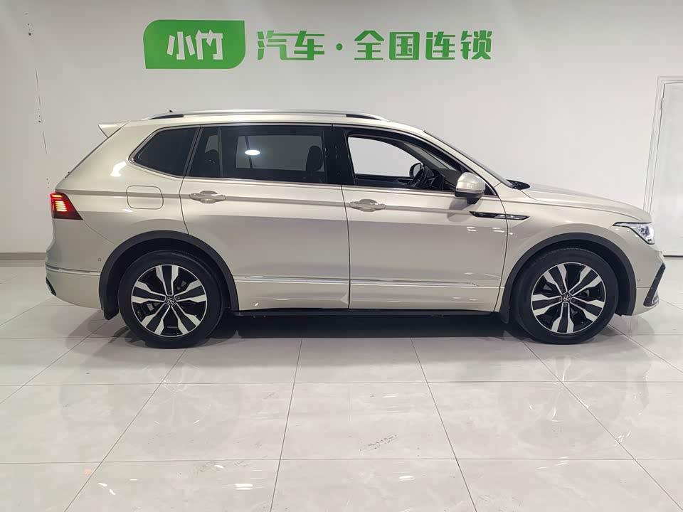 Volkswagen Tiguan L