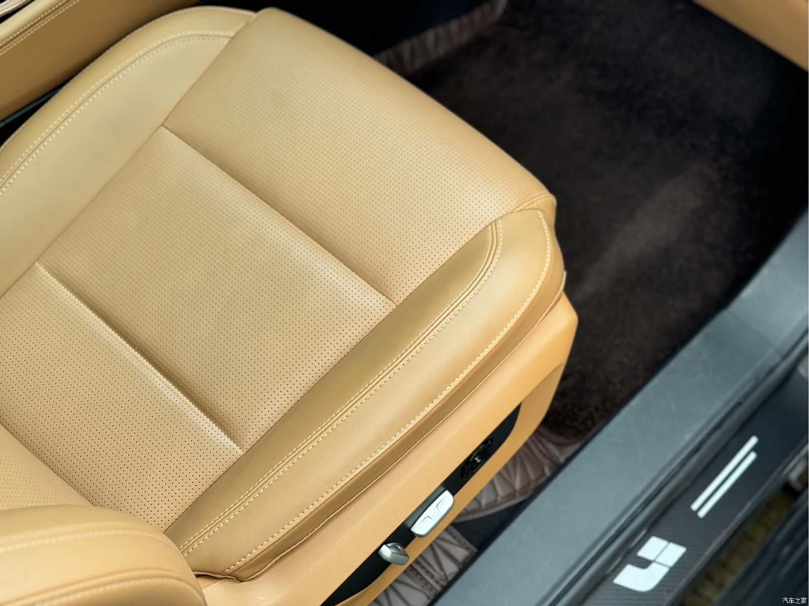 Li Auto ONE, 2023 7