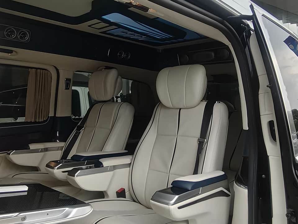 Mercedes-Benz V-class Mercedes-Benz V-class