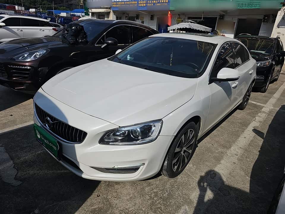 Volvo S60