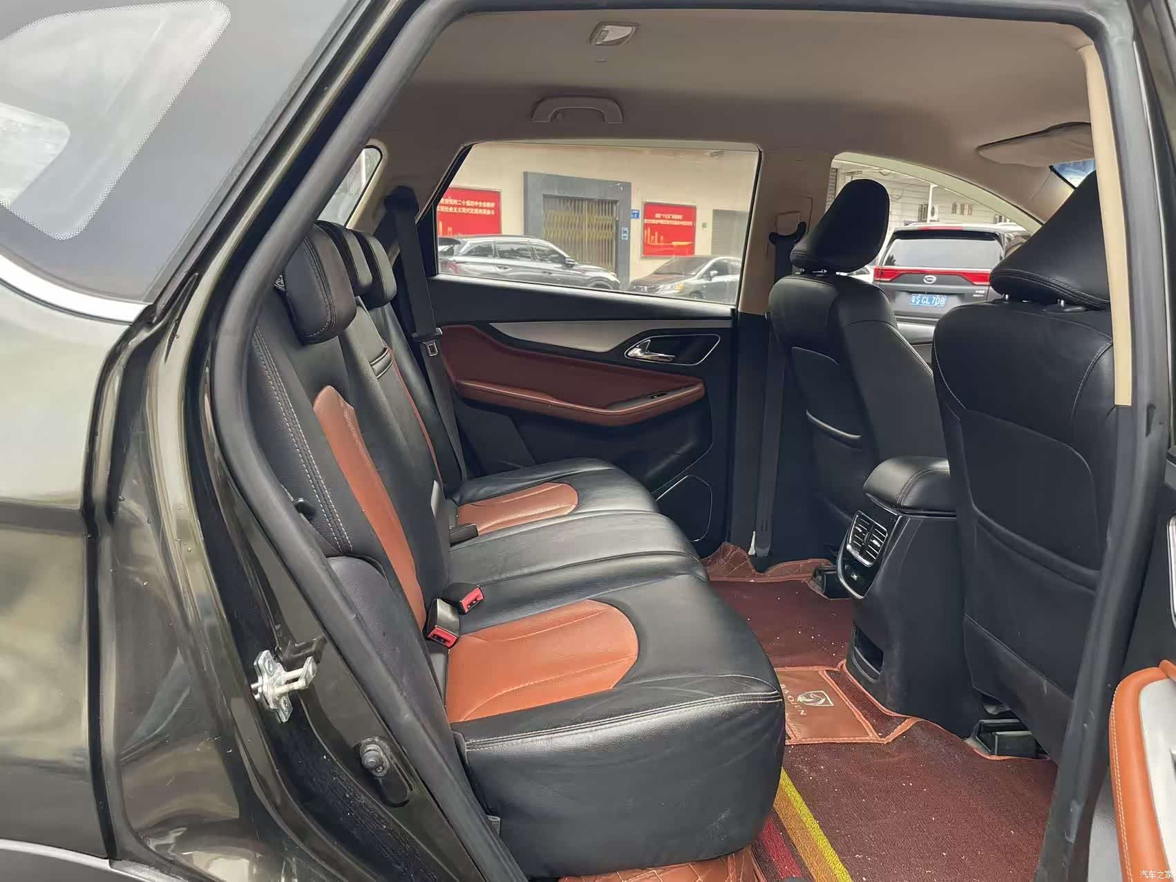 Wuling 560, 2016 11