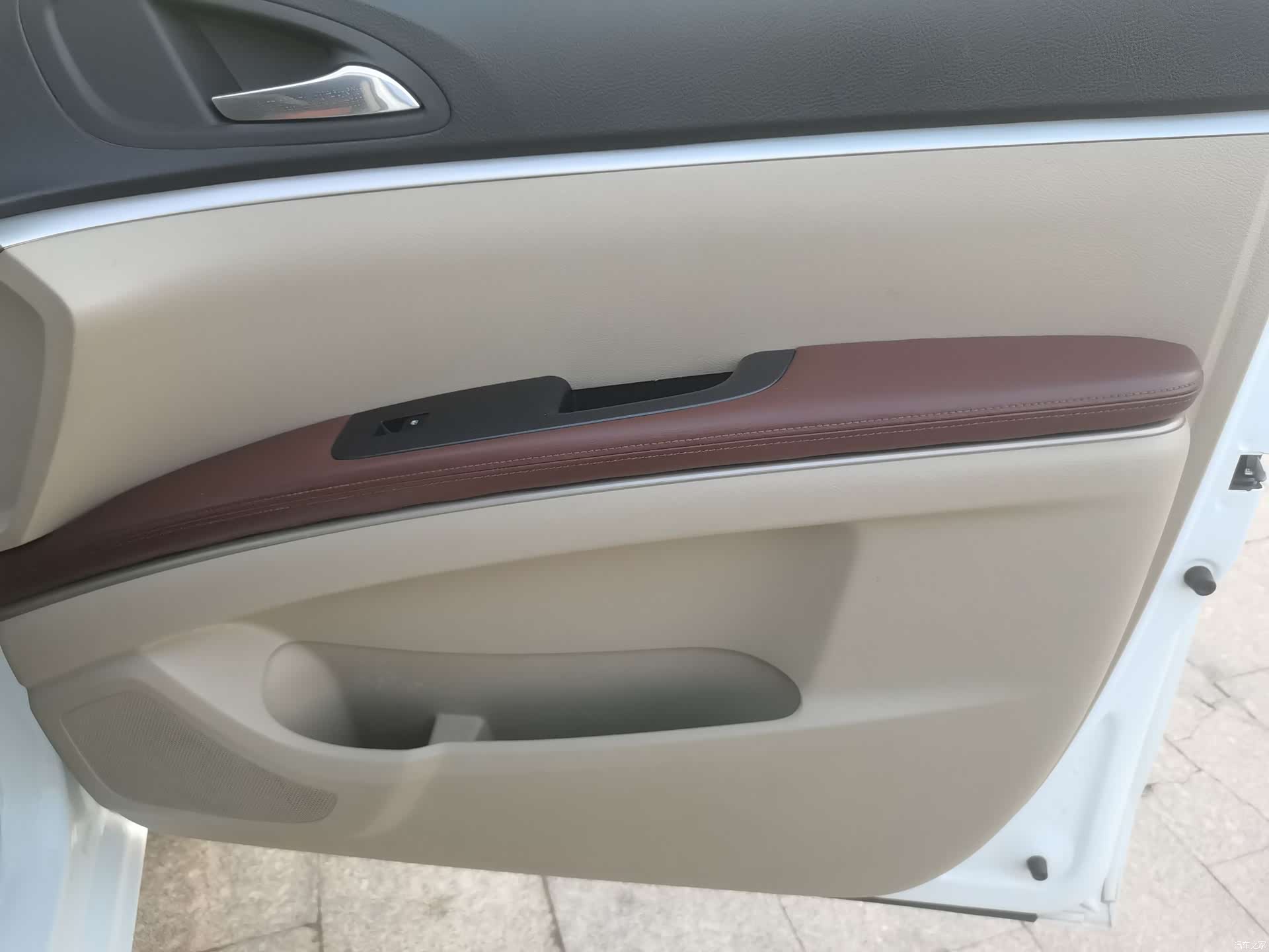 Buick GL8, 2016 29