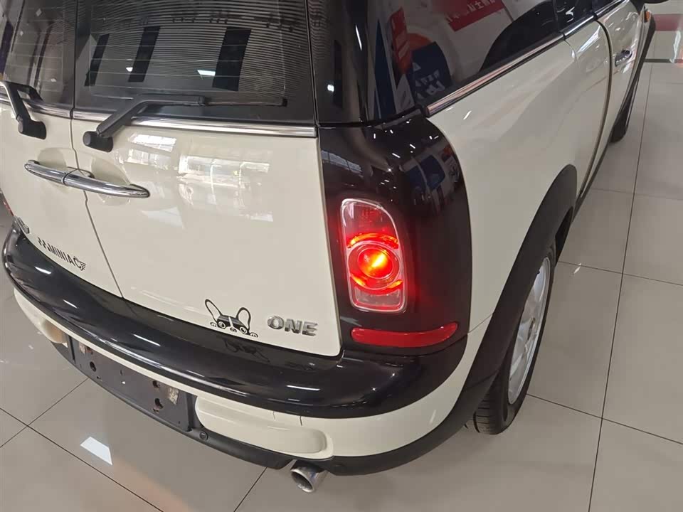 MINI CLUBMAN