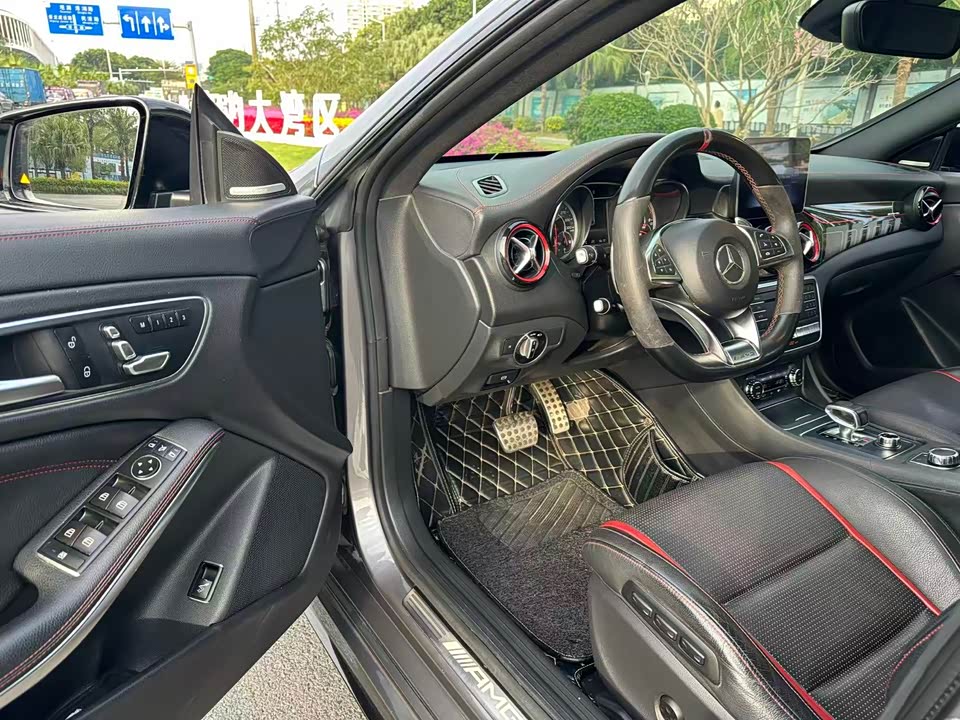 Mercedes-Benz CLA AMG