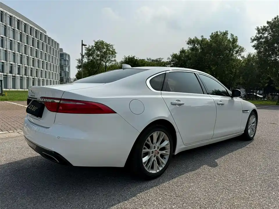 Jaguar XFL Jaguar XFL
