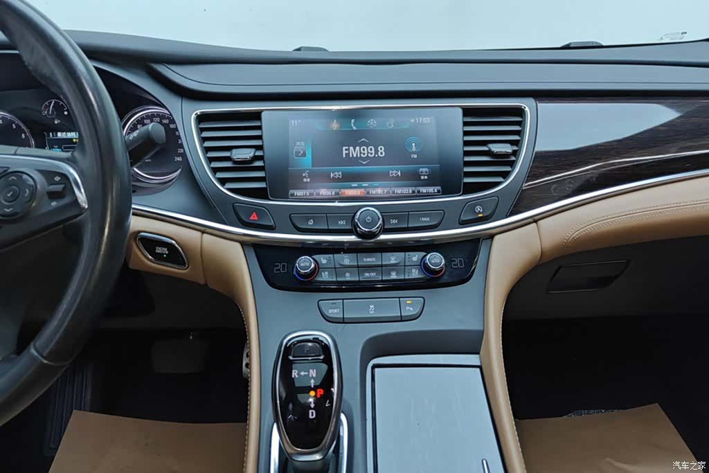 Buick LaCrosse, 2016 13