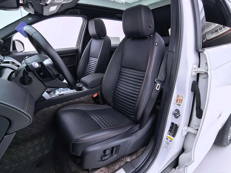 Land Rover Discover sports