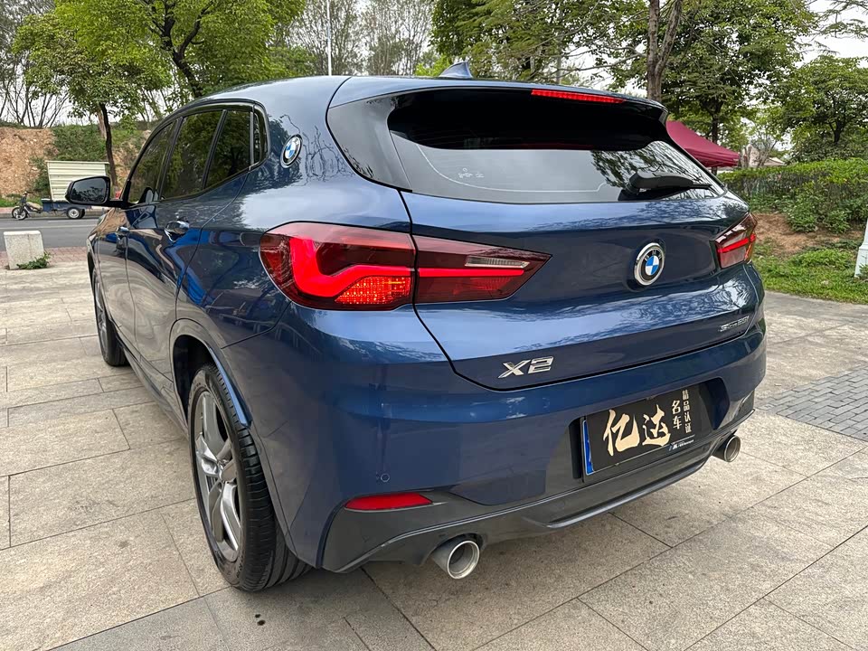 BMW X2