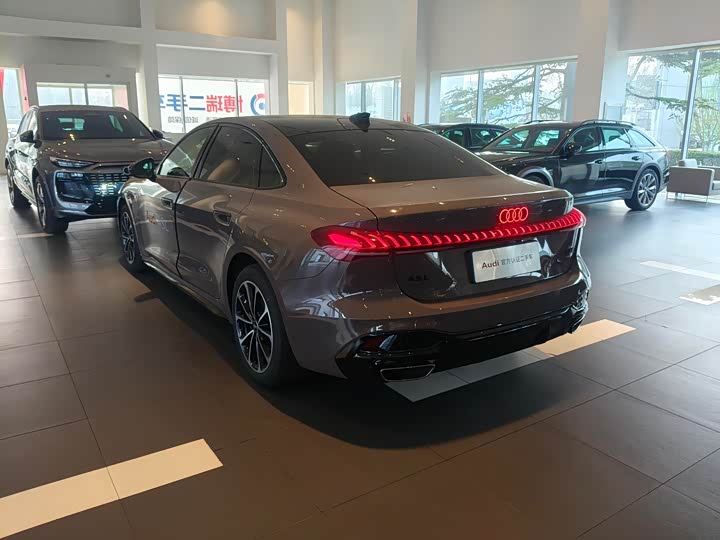 Audi A5L 2026 2.0T yun dong ban