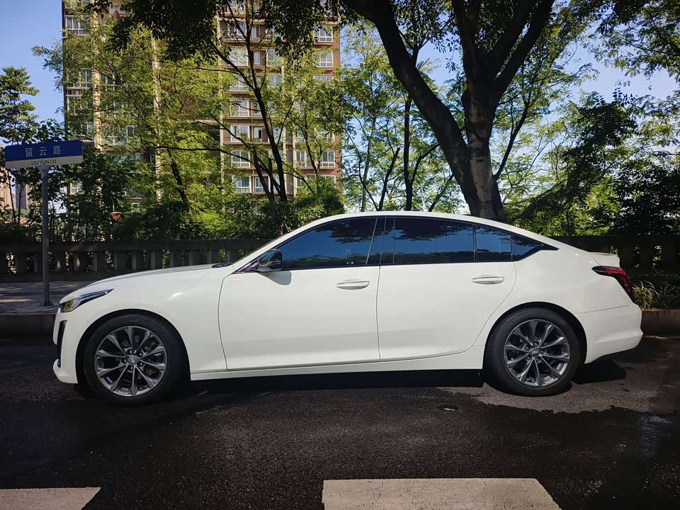 Cadillac CT5