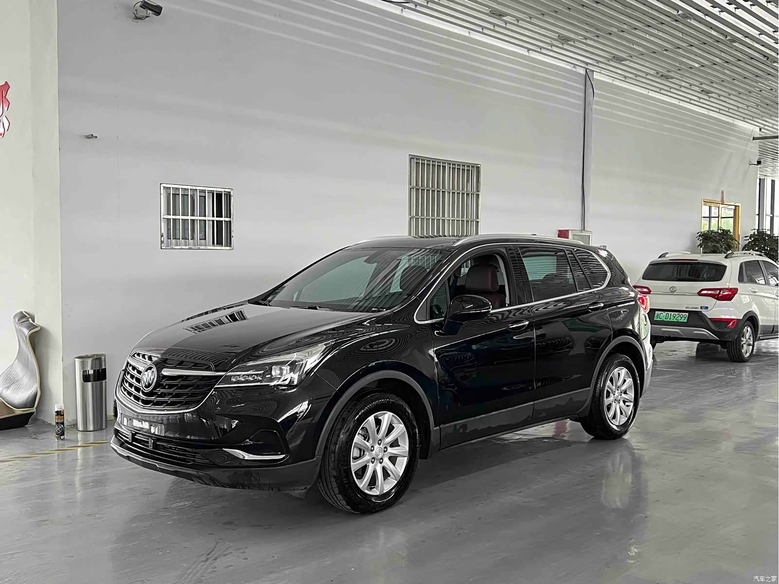 Buick Envision Plus, 2021 1