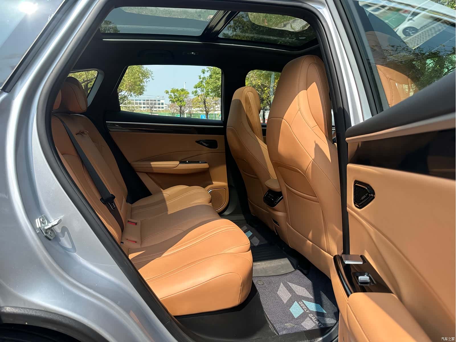 Geely Galaxy L7, 2025 30