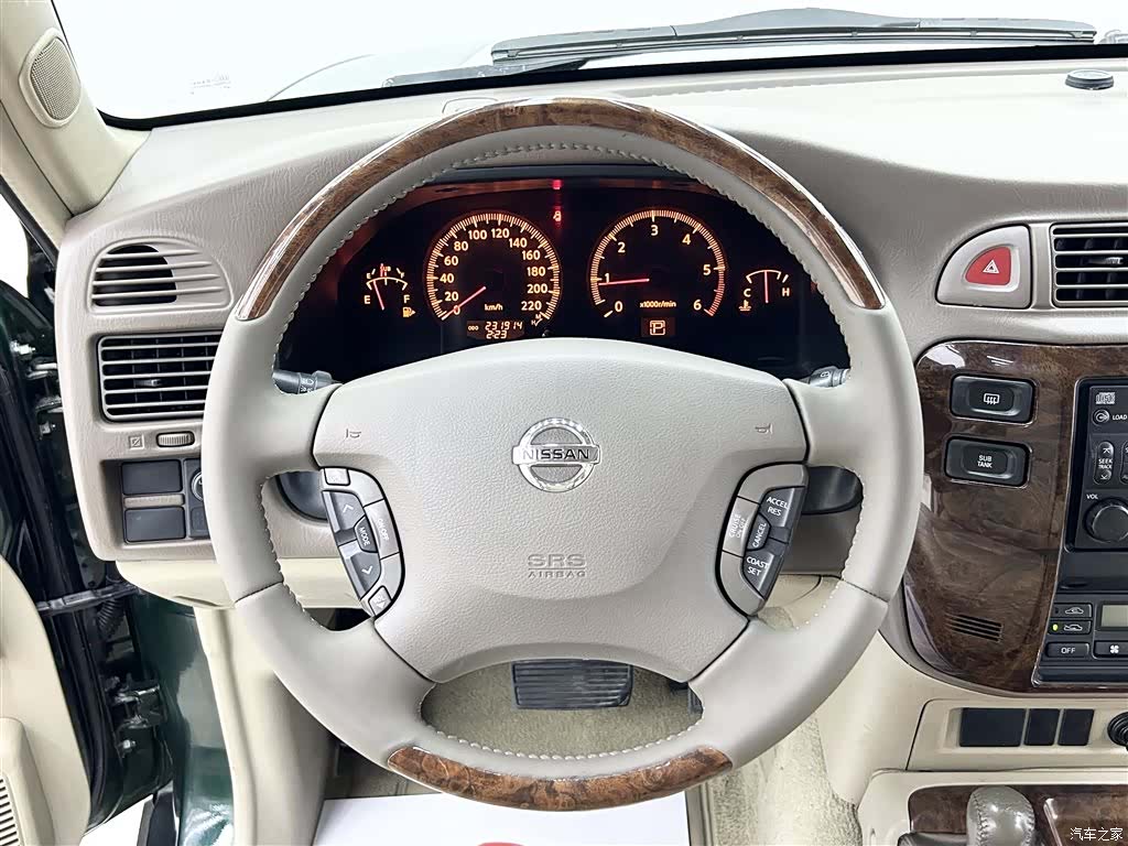 Nissan Patrol, 2004 12