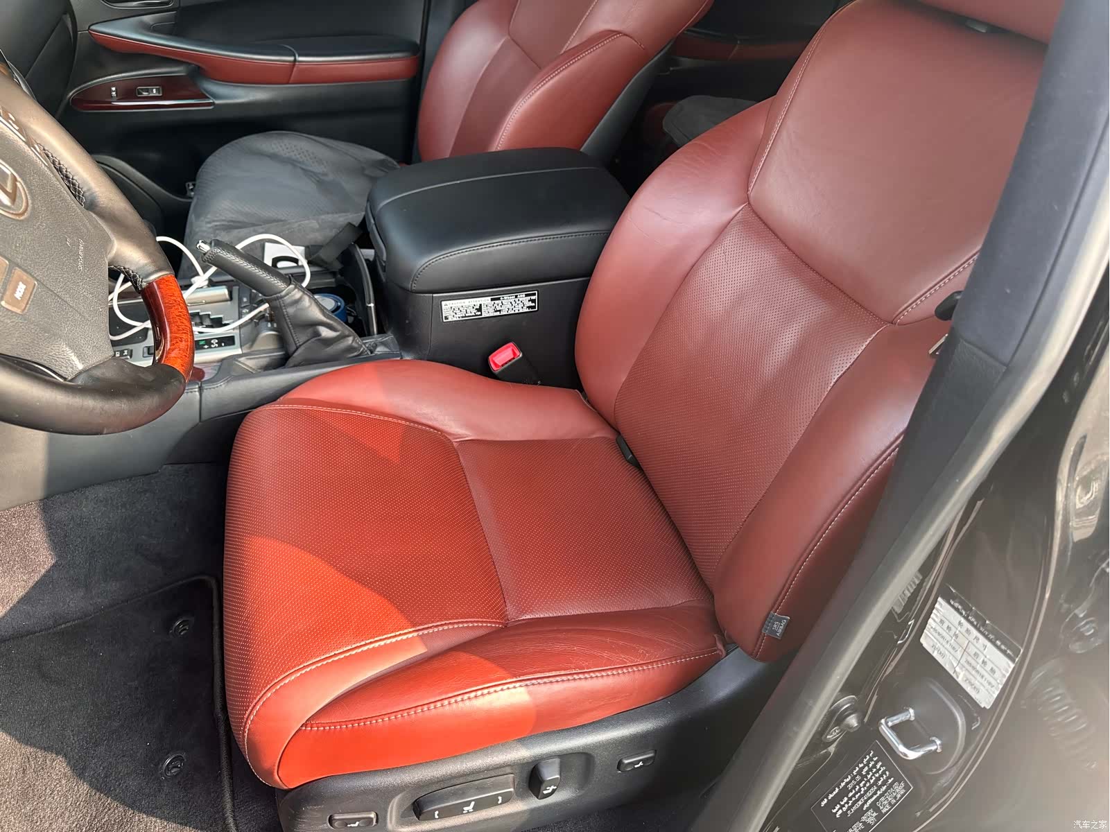 Lexus LX, 2015 10