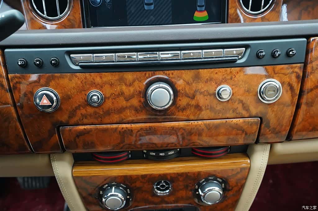 Rolls-Royce Phantom, 2013 9
