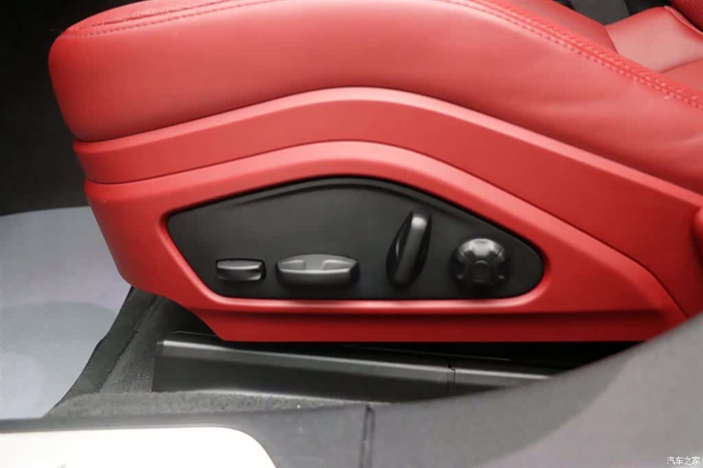 Porsche Panamera, 2023 13