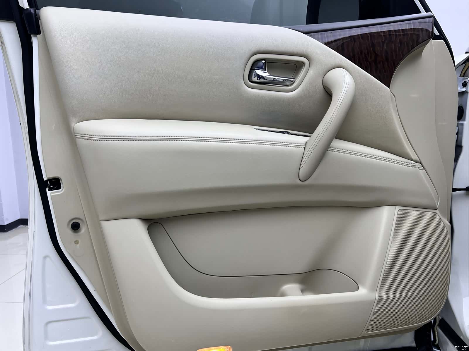 Nissan Patrol, 2018 12