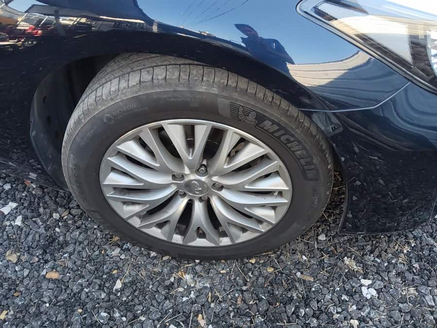 Infiniti Q70 2020, фото 6