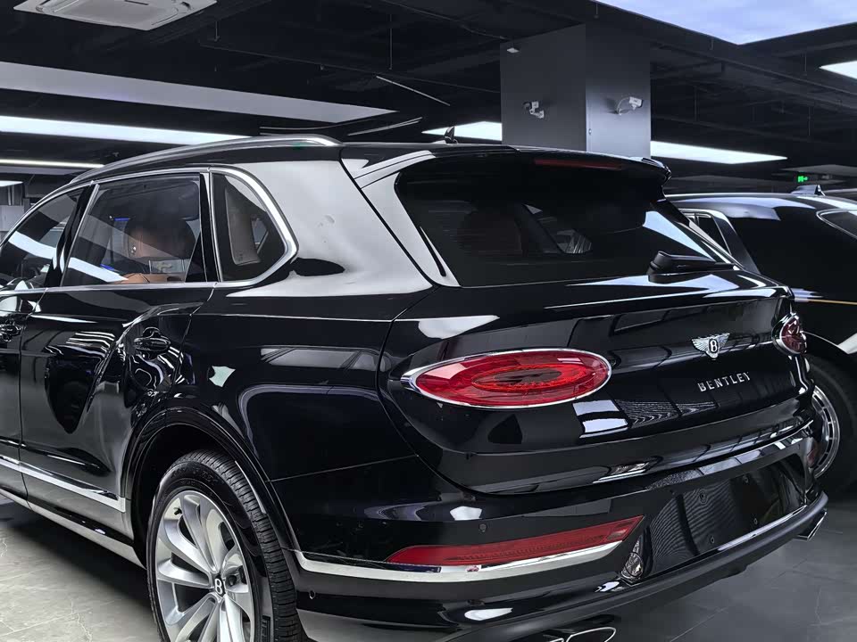 Bentley Tim Yue