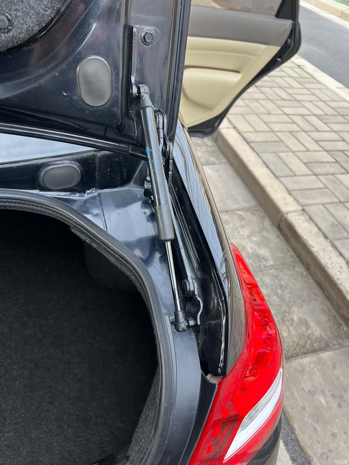 Nissan Teana, 2010 29