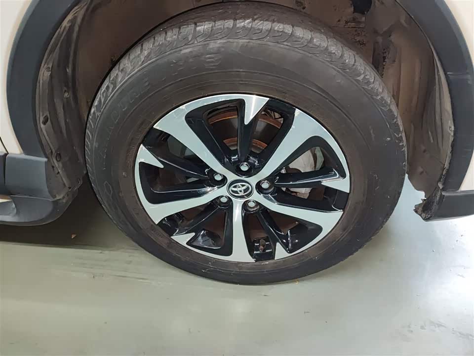 Toyota RAV4 Rongfang