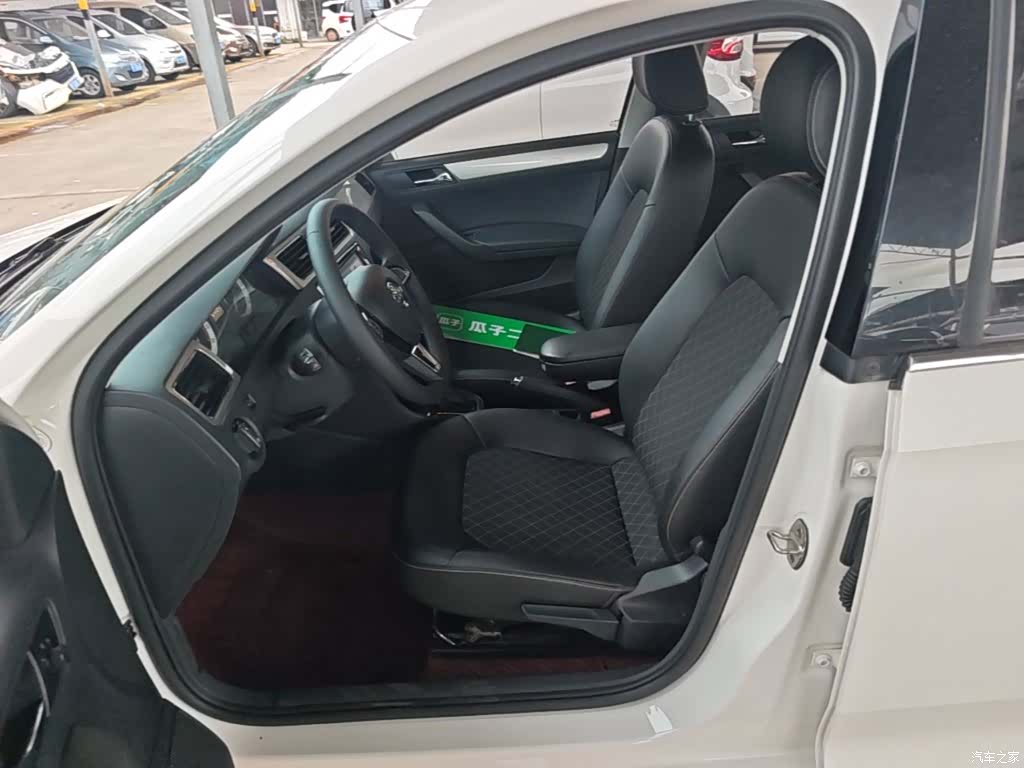 Skoda Rapid, 2019 15