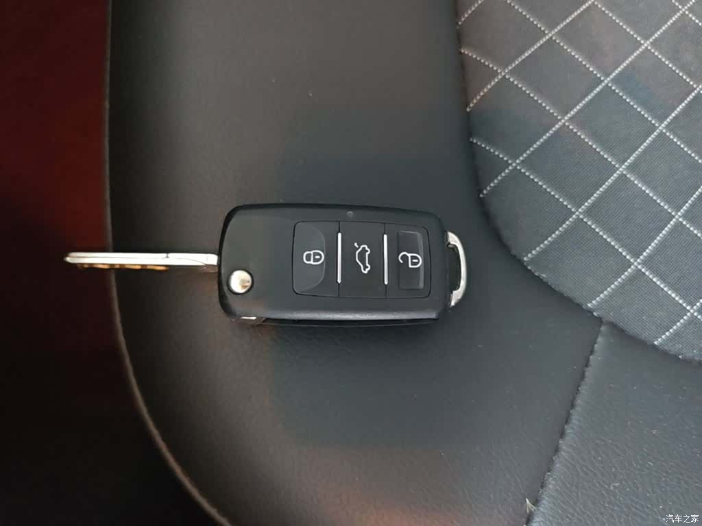 Skoda Rapid, 2019 9