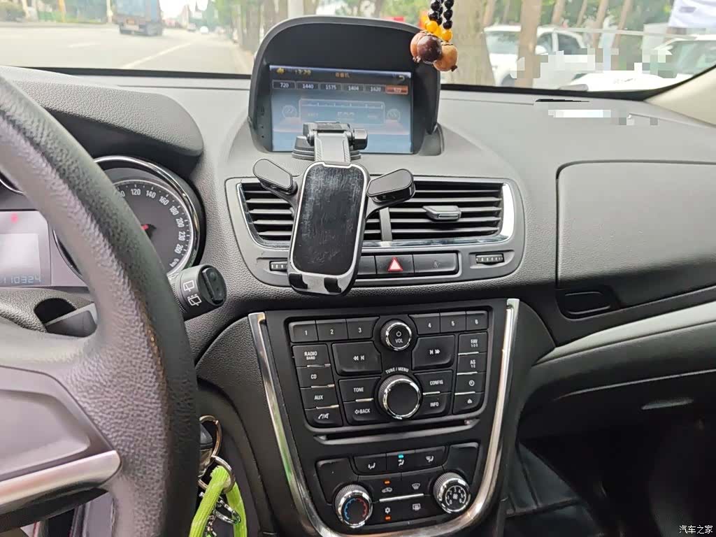Buick Encore, 2015 14