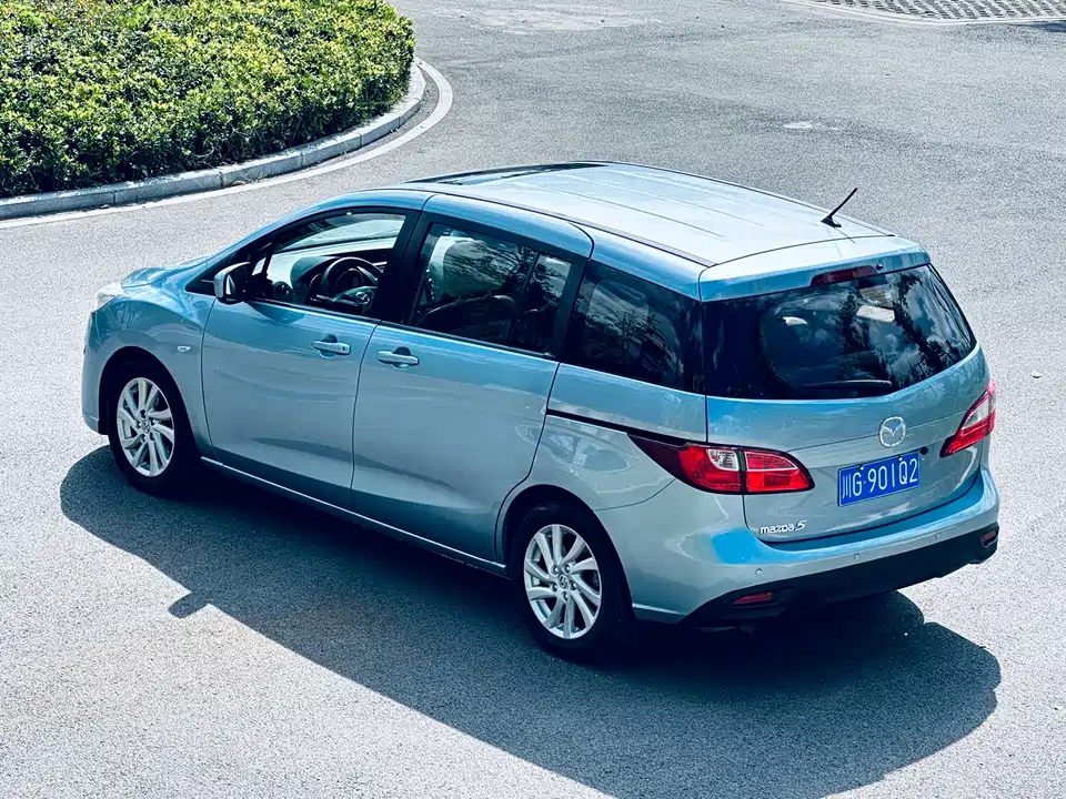 Mazda 5