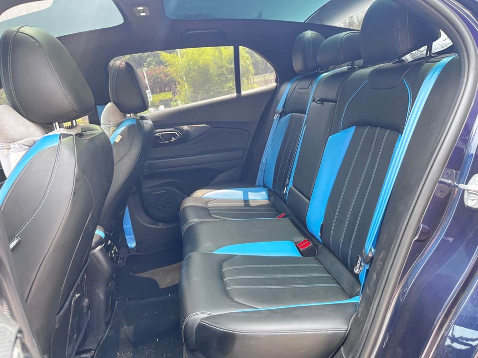 Trumpchi Shadow Leopard