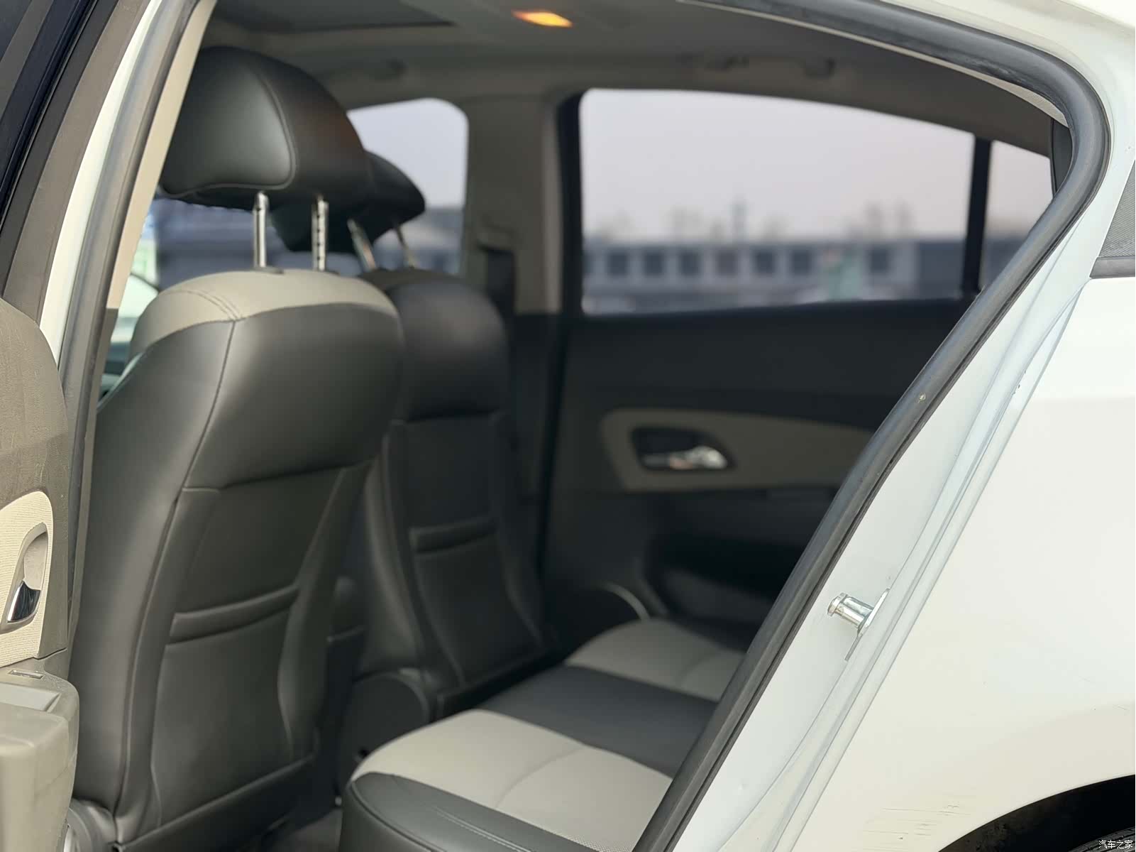 Chevrolet SE, 2013 8
