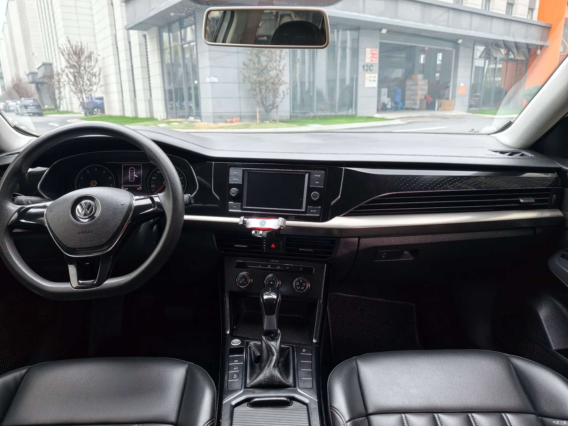 Volkswagen Passat, 2020 15