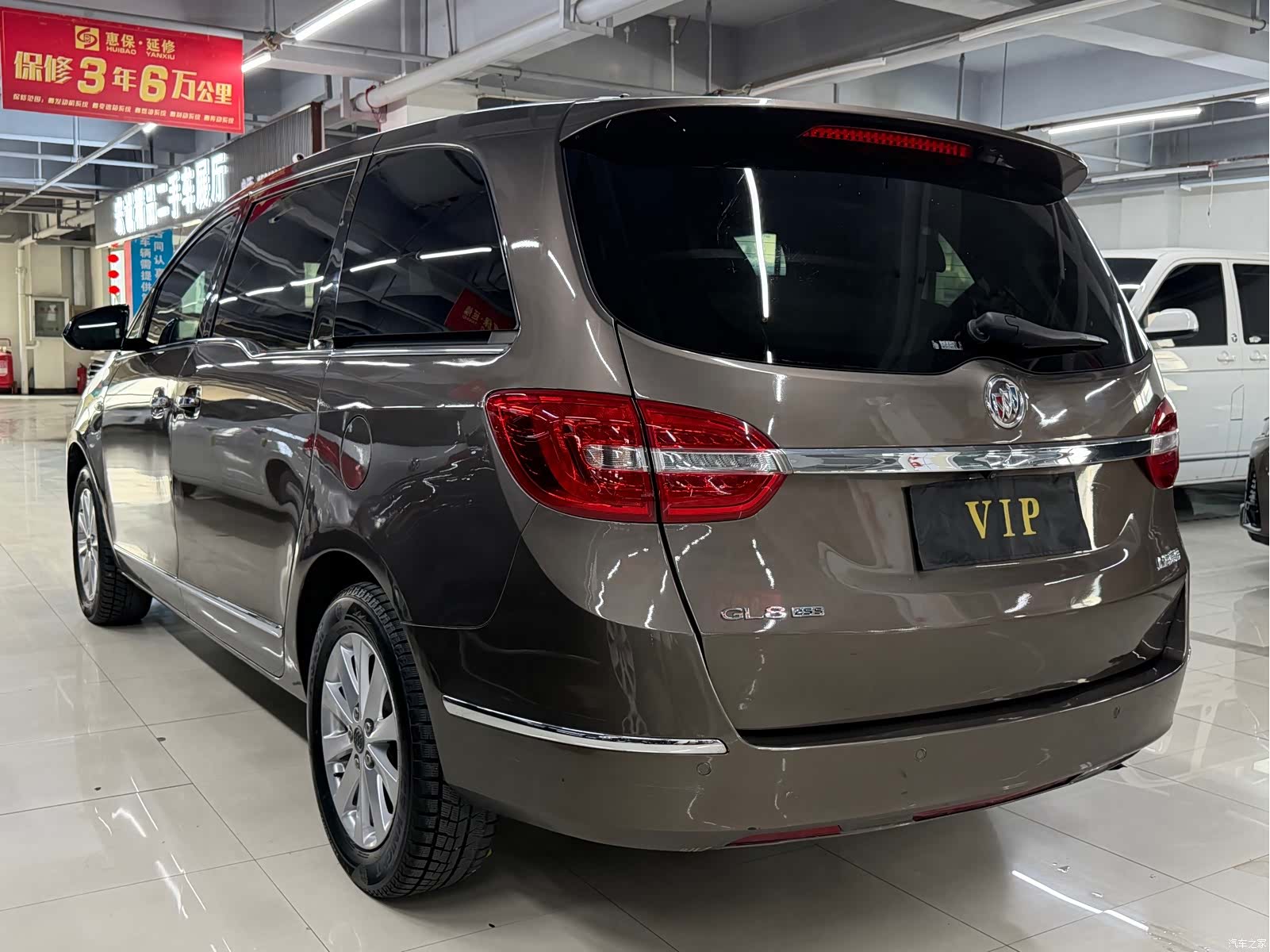 Buick GL8, 2018 9