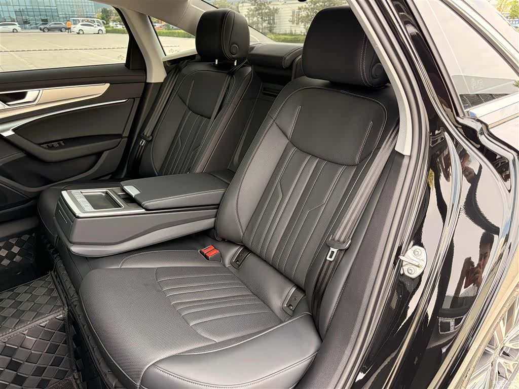 Audi A6L, 2025 16