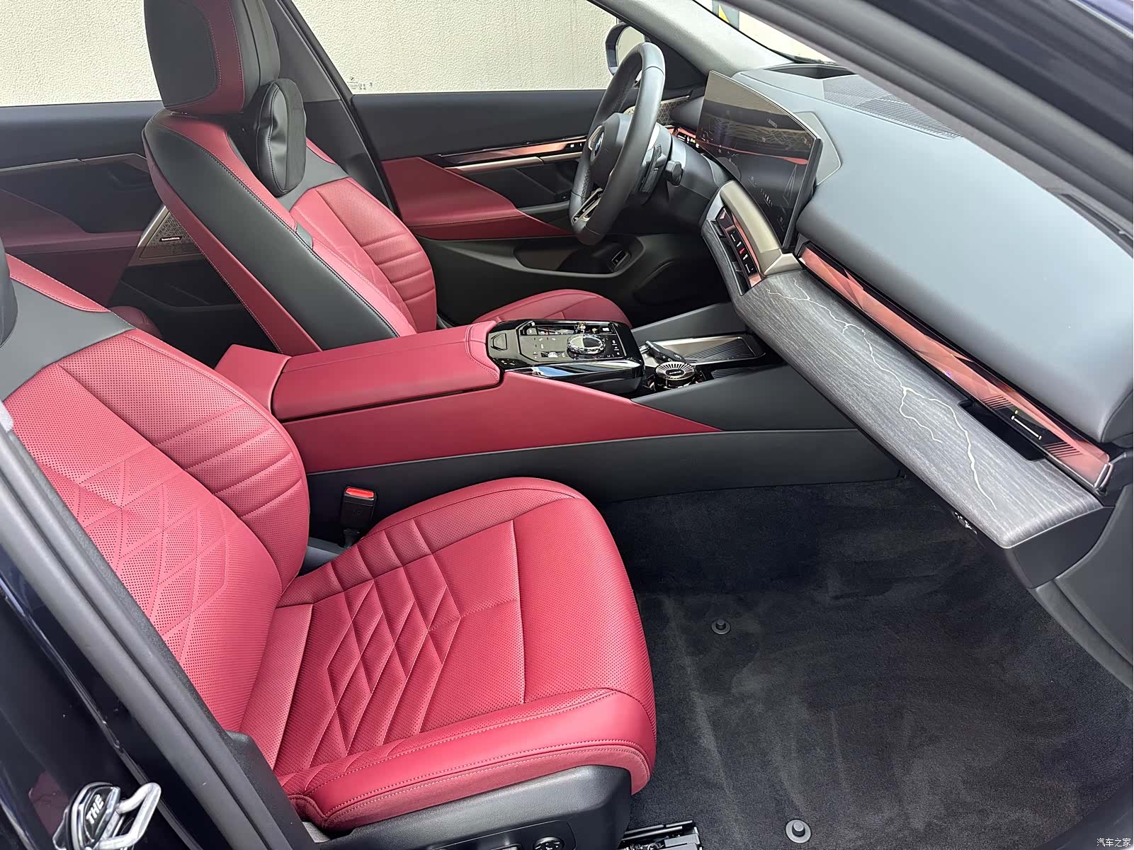BMW 5 Series, 2025 10