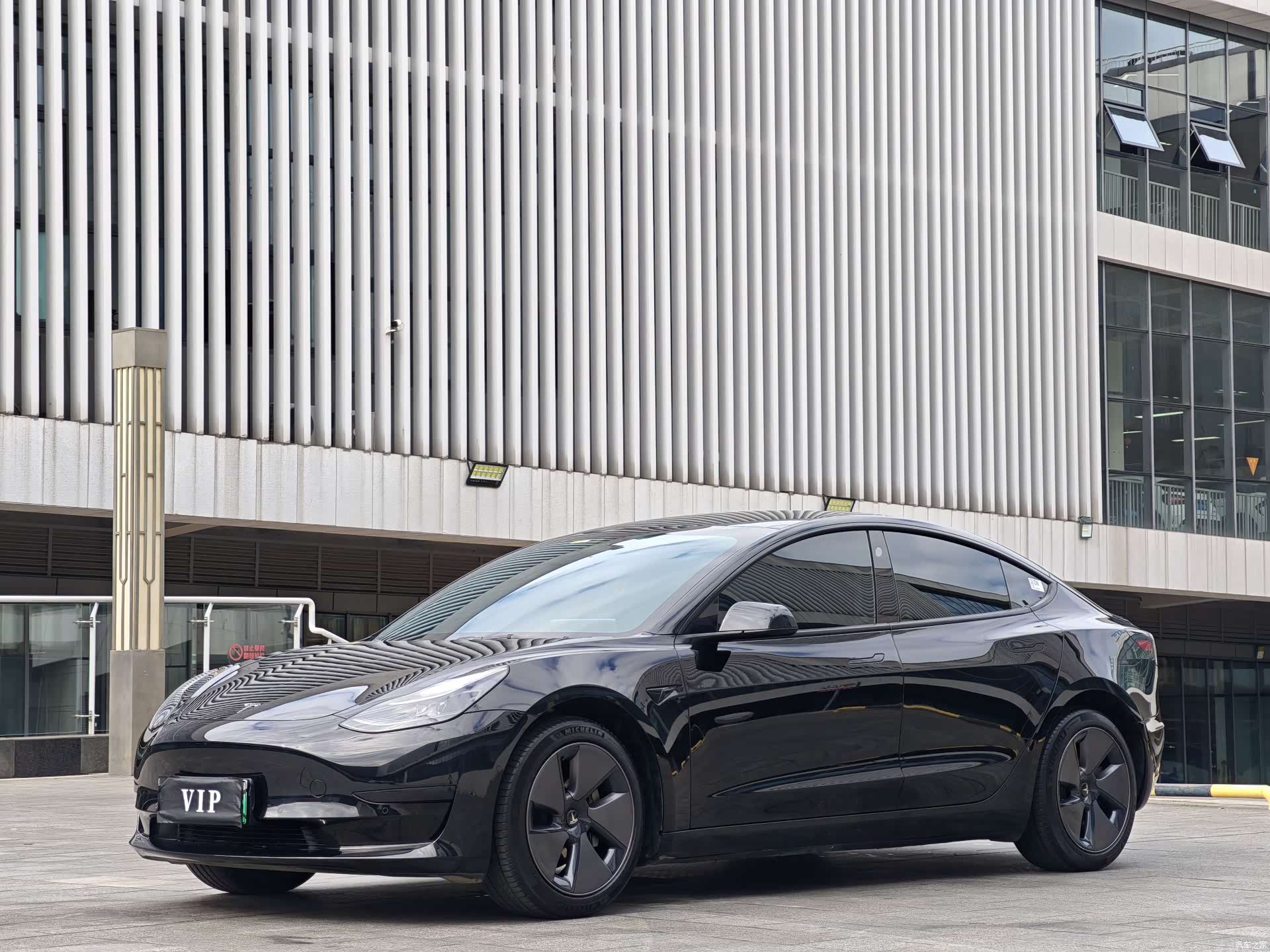 Tesla Model 3, 2023 все фото
