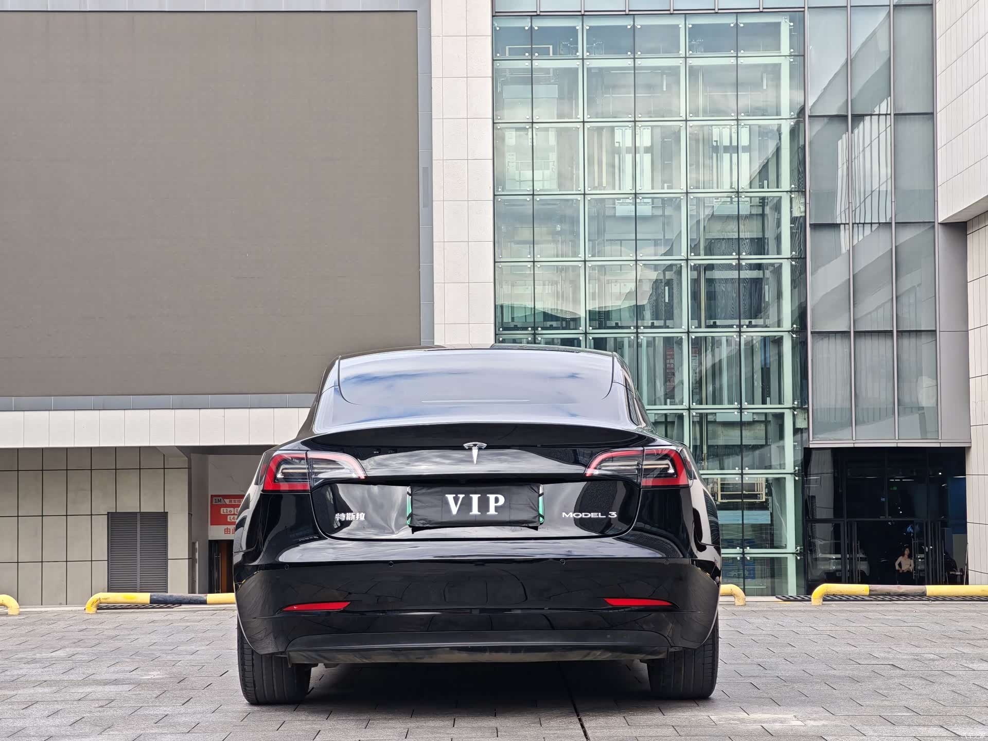 Tesla Model 3, 2023 19