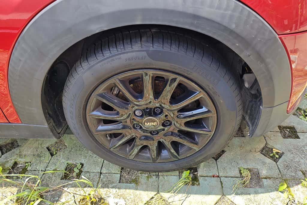 Mini ONE, 2019 6