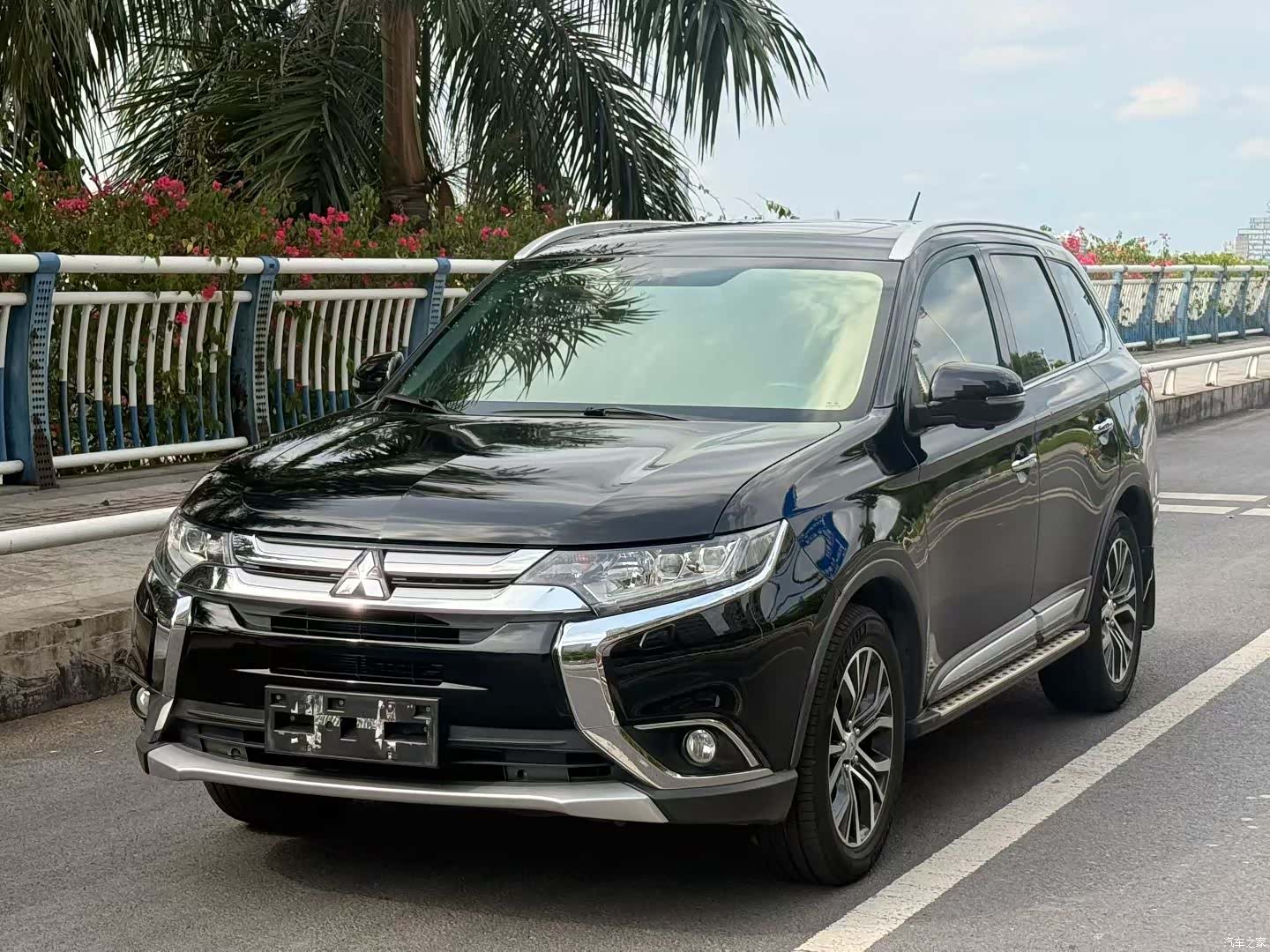 Mitsubishi Outlander, 2017 1
