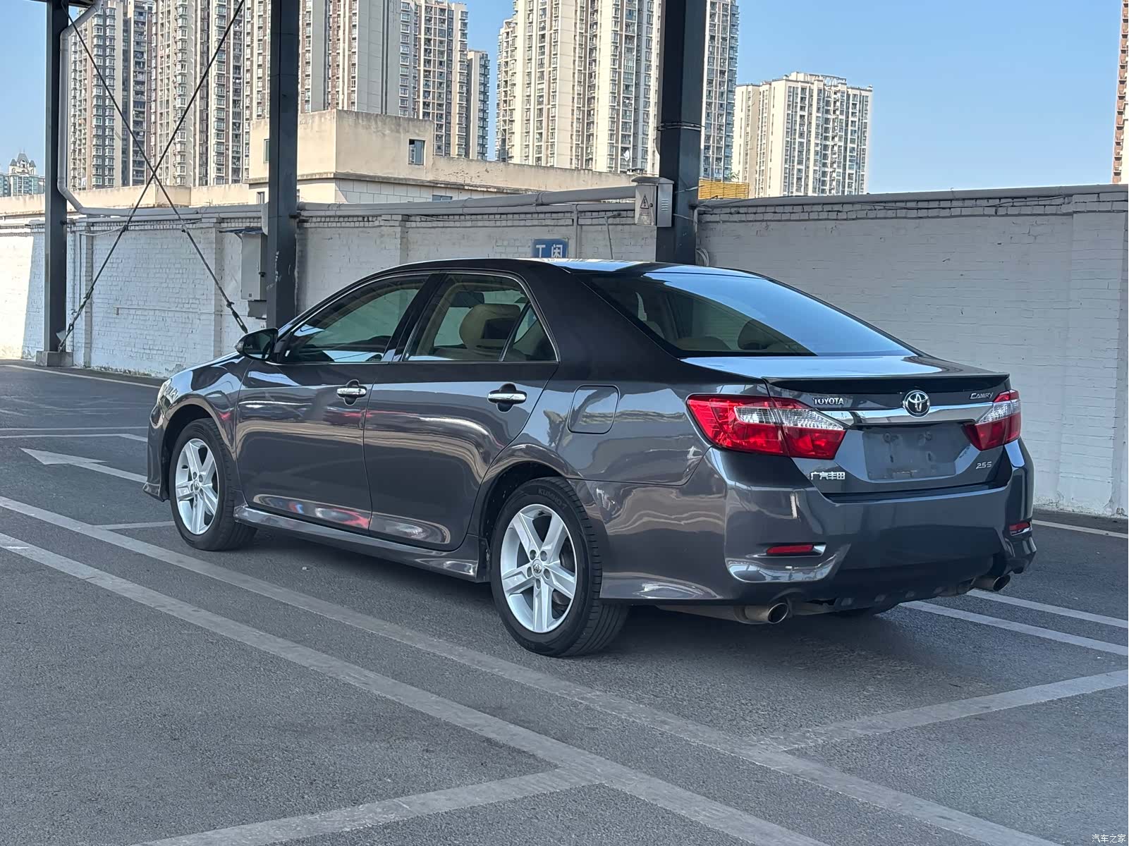 Toyota Camry, 2013 6
