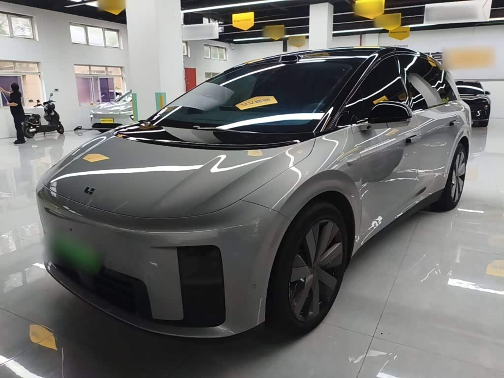 Li Auto i8