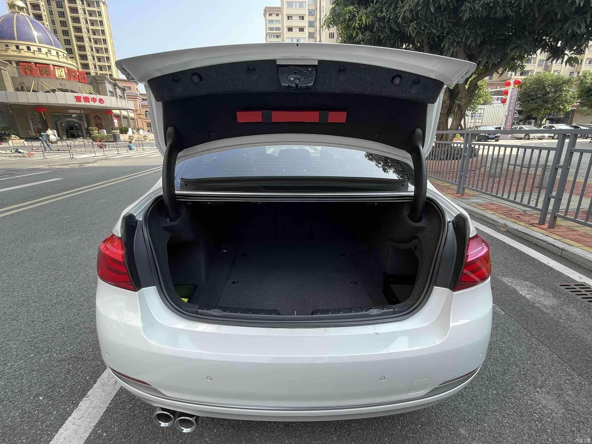BMW 3 Series, 2018 17