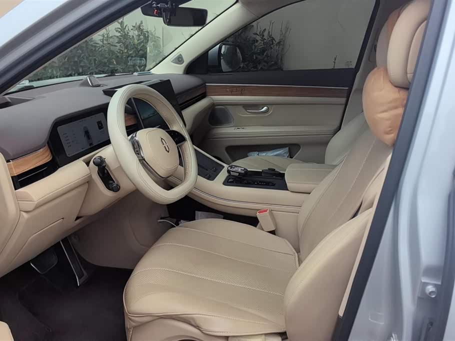 AITO Ask the world M7