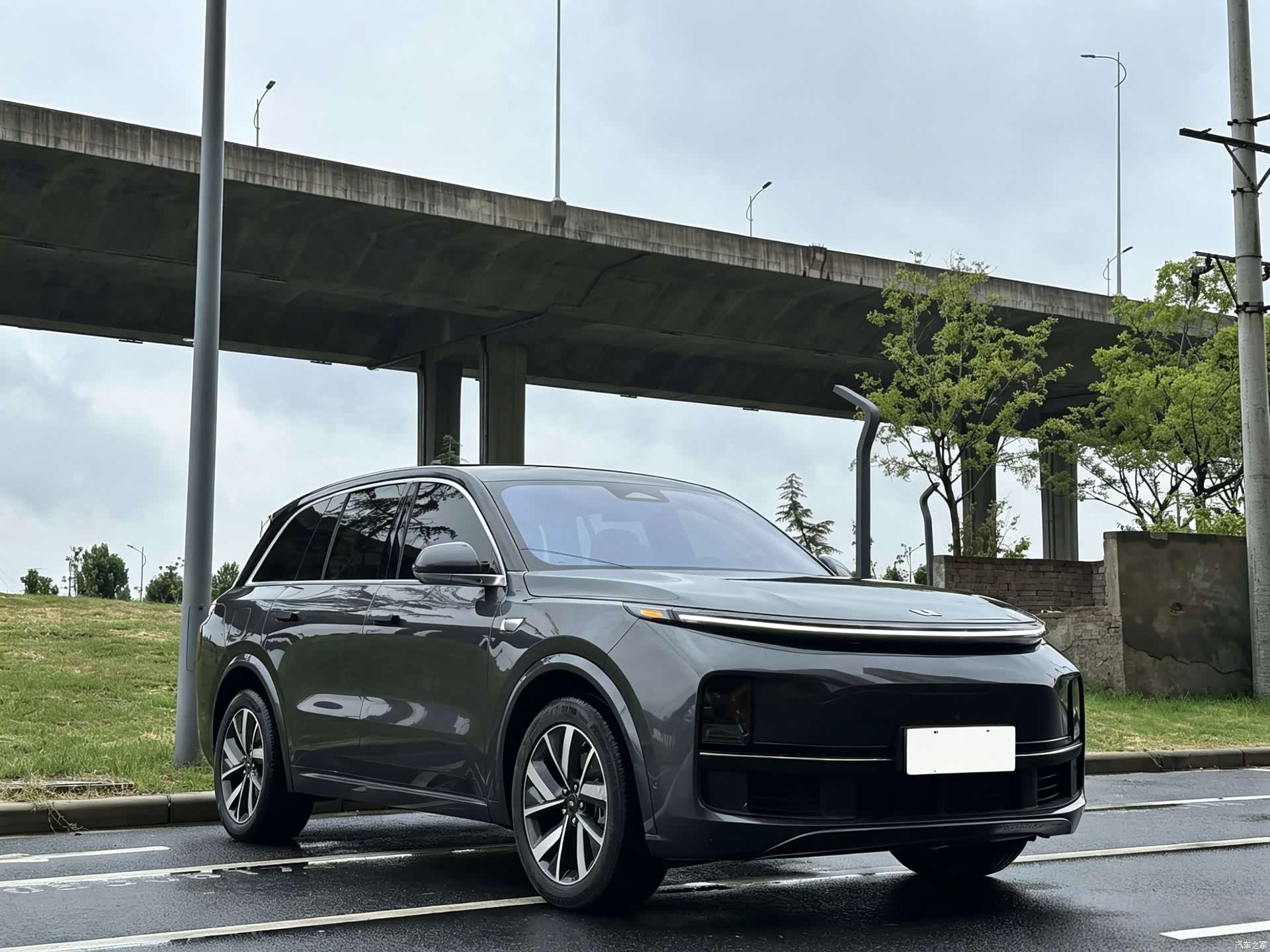 Li Auto L8, 2023 3
