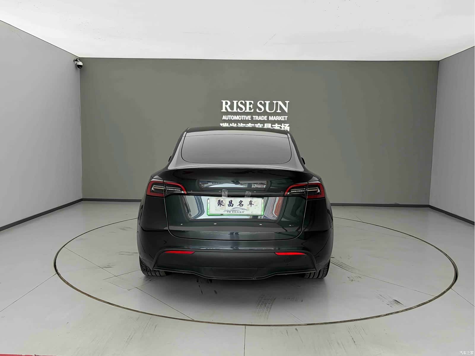 Tesla Model Y, 2024 12