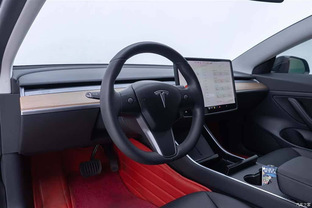 Tesla Model 3, 2020 24